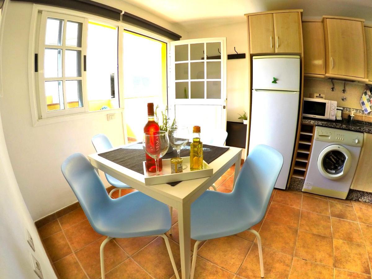 Apartamentos Ester サンタクルスデテネリフェ エクステリア 写真